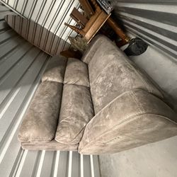 Love Seat Adjustable 