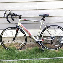 Quality Schwinn Phocus 1600 Road Bike Bicycle 