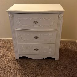 3 Drawer Dresser 