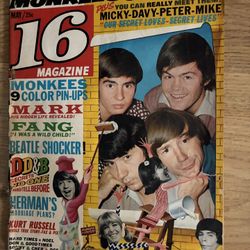 Vintage Magazines 