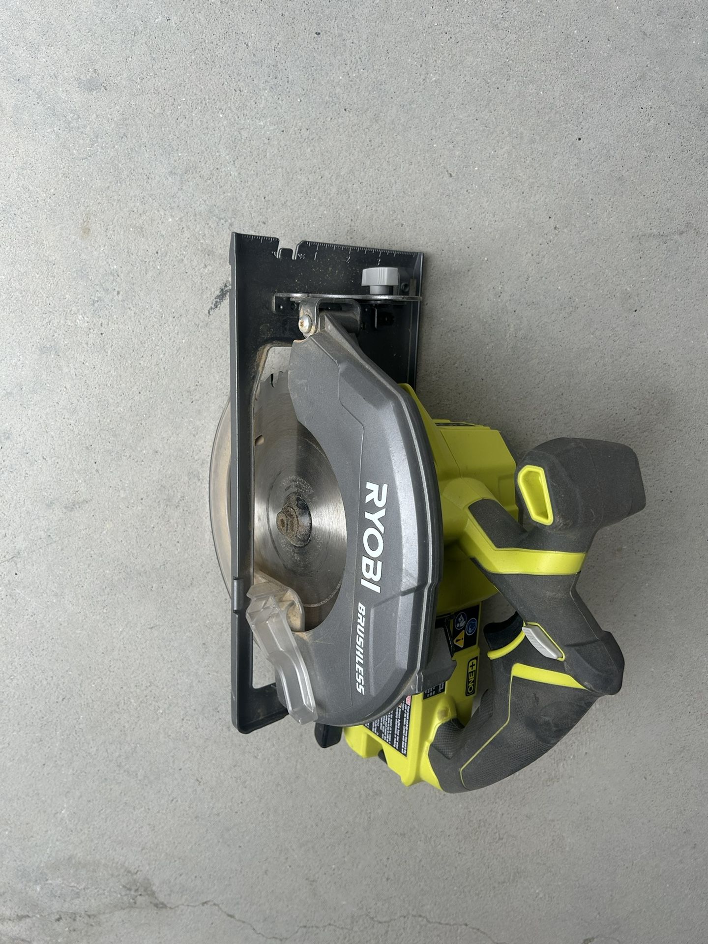 Circular Saw , No Batery