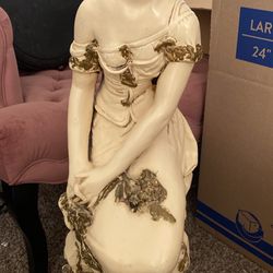 Vintage Girl With Flowers Statue 