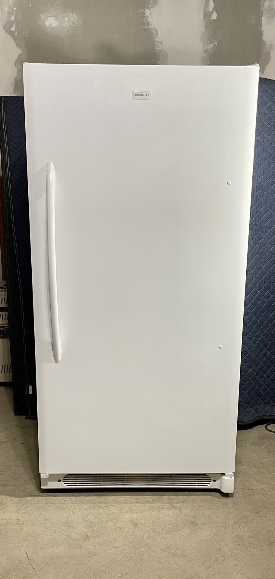 Frigidaire Frost Free Upright Freezer 