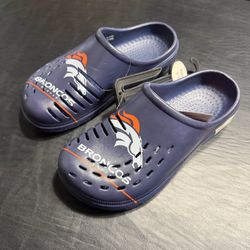 Denver Broncos FOCO Sandals Youth Size 4-5 Brand New with tags