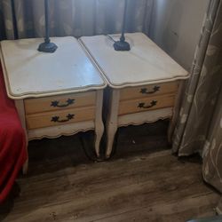 2 End Tables and 2 Lamps