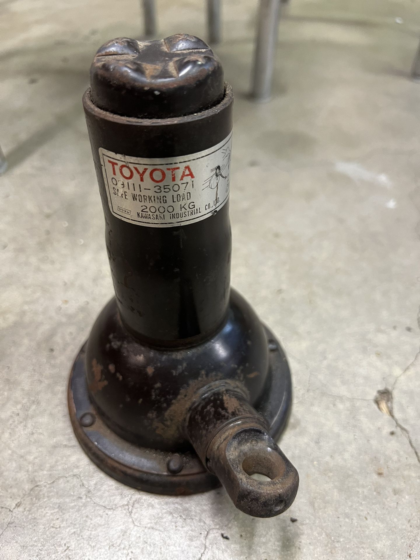 Toyota Jack In Excellent Working Condition Only $20!!!
