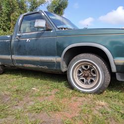 Sonoma Truck  For Parts  Or Work Truck 