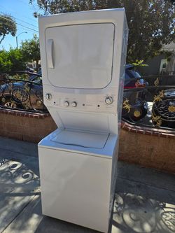 STACKABLE WASHER AND DRYER GAS GE