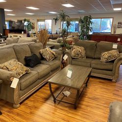 Richburg Coffee Living Room Set /couches  /Sofa and Loveseat 