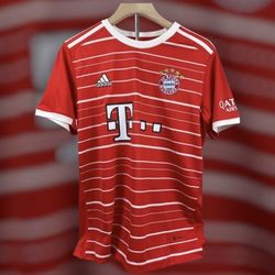 22/23 FC Bayern Munich Home Jersey YOUTH XLARGE