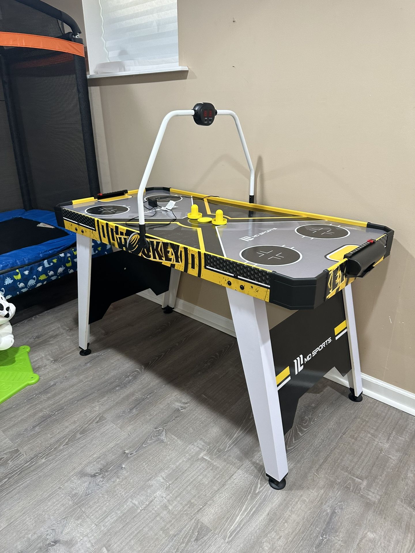 Air Hockey table 