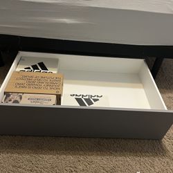 Underbed storage 