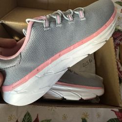 STQ Slip on Sneakers Women Orthopedic Walking Shoes for Plantar Fasciitis Relief