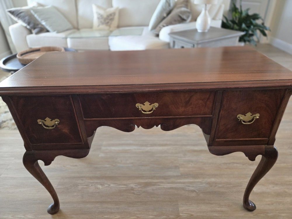 Berkey And Gay Vanity