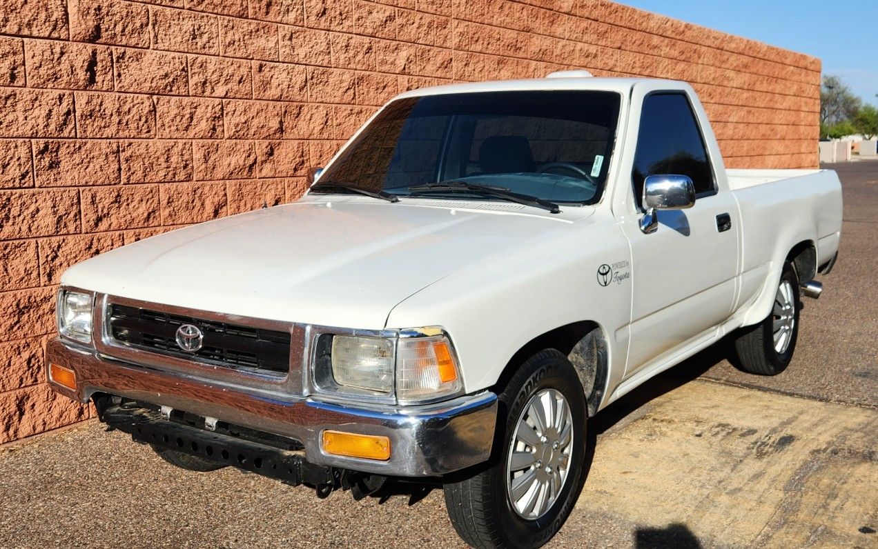 Toyota truck for Sale in Mesa, AZ - OfferUp