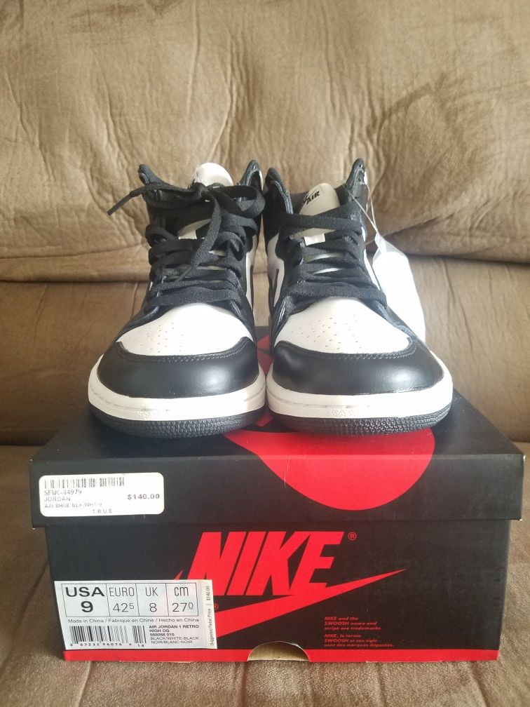 Ds Og 2014 Jordan 1 BlackWhite...Size 9...100% AUTHENTIC. NO TRADES.