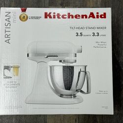 KitchenAid Mini 3.5 Quart Tilt-Head Stand Mixer - New