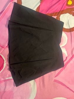 Black pleated skirt