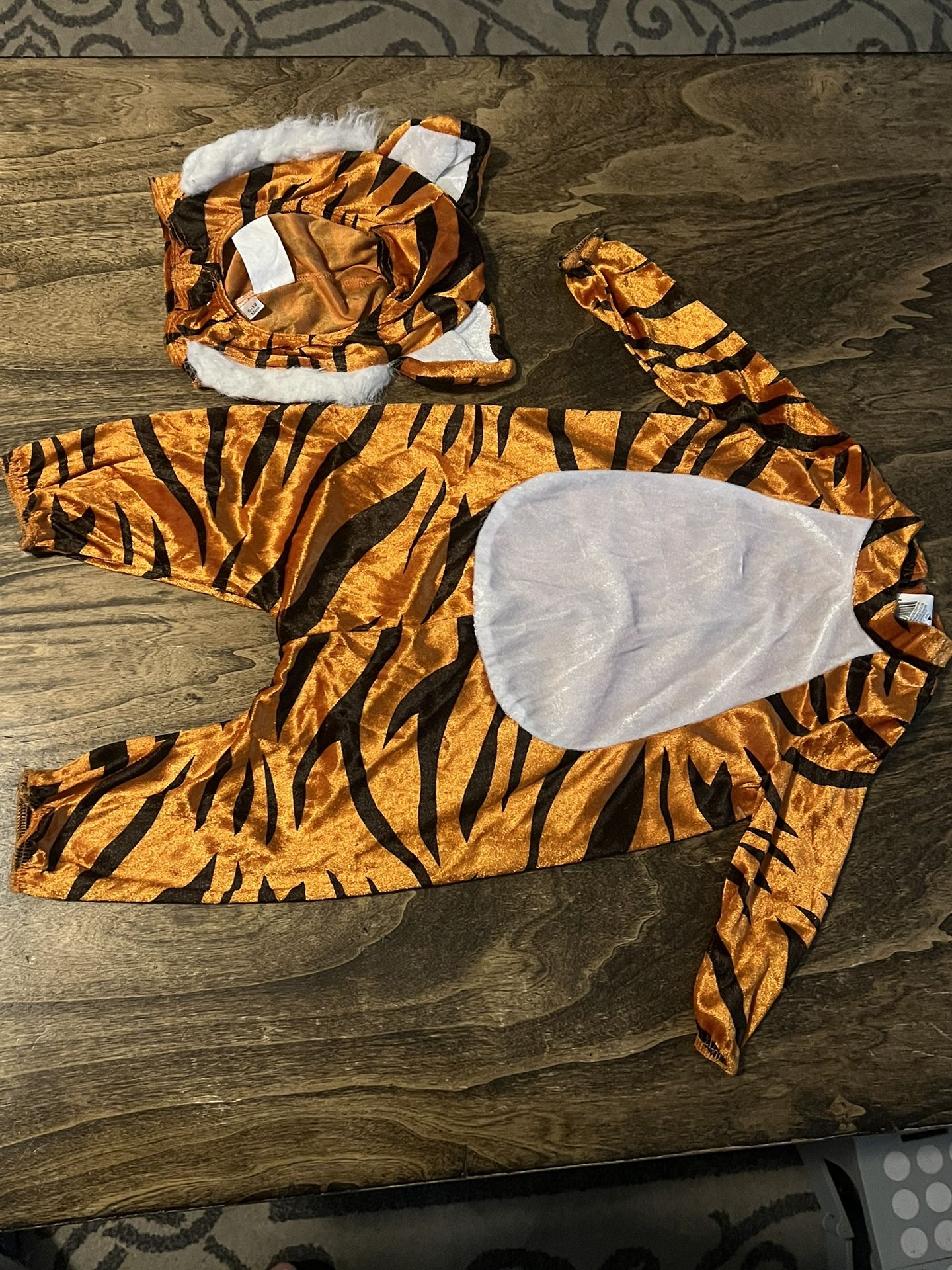 Free Halloween Costume 6-12 Mo. Tiger 