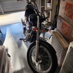 2006 Black Honda Shadow 600