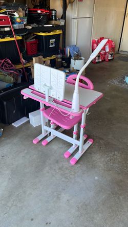 Kids desk