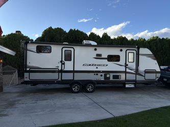 2022 Jayco Jay Feather