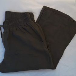 Olive Straight Leg Pants - Size Small