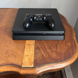 PlayStation 4 Slim (PS4 Slim)