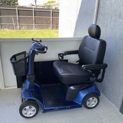 Brand new heavy-duty mobility scooter – never used.