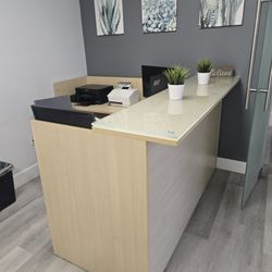 3 Receptionist Desks