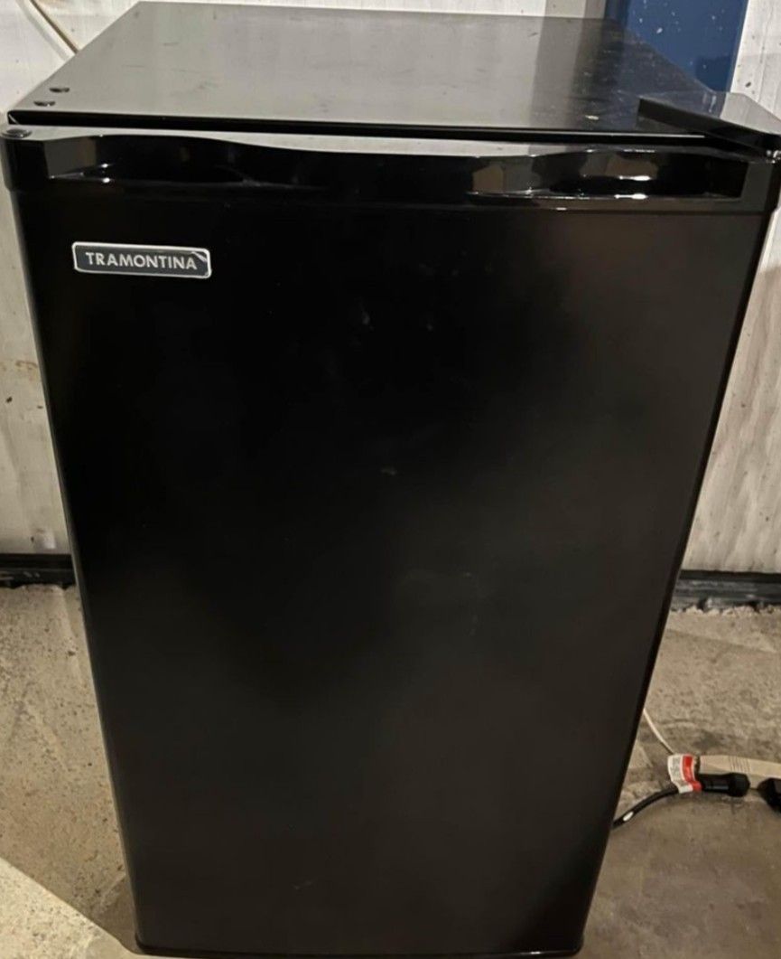 BRAND NEW MINI LARGE FRIDGE