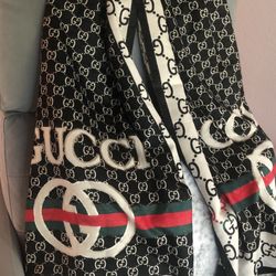 New Cashmere Scarf 