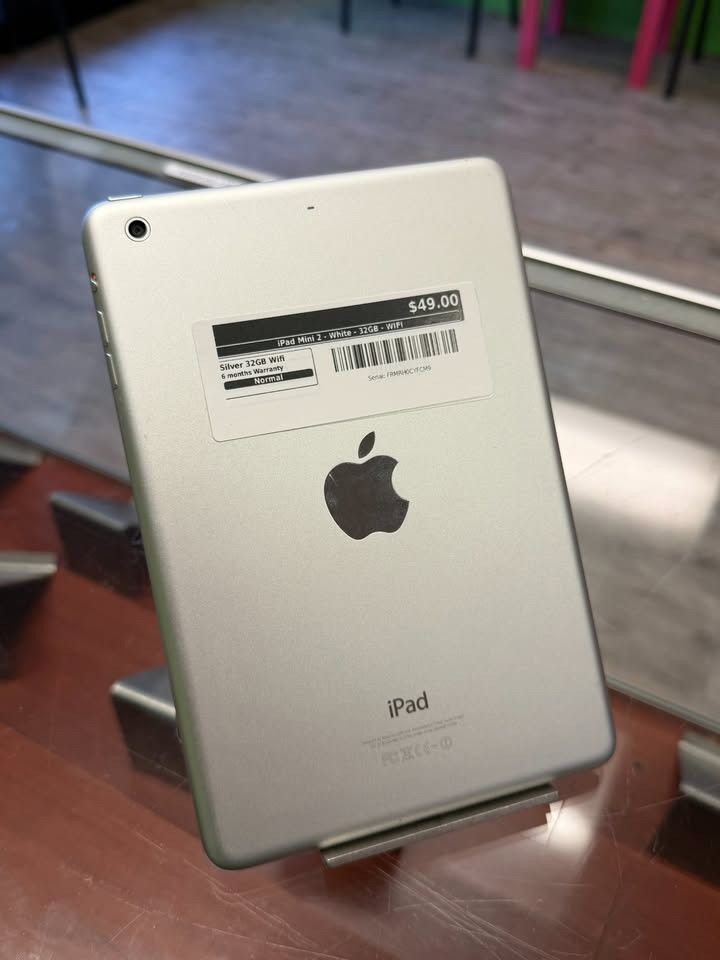 iPad Mini 2 - White - 32GB - WIFI VV