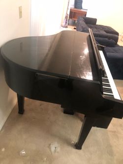 GEM DP140 Digital Baby Grand Piano W/Bench