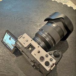 Sony Fx3 Camera With Lens 