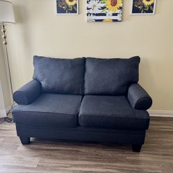 Loveseat 