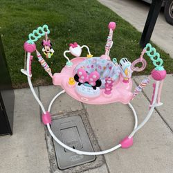 Free Minnie Mouse Bouncer