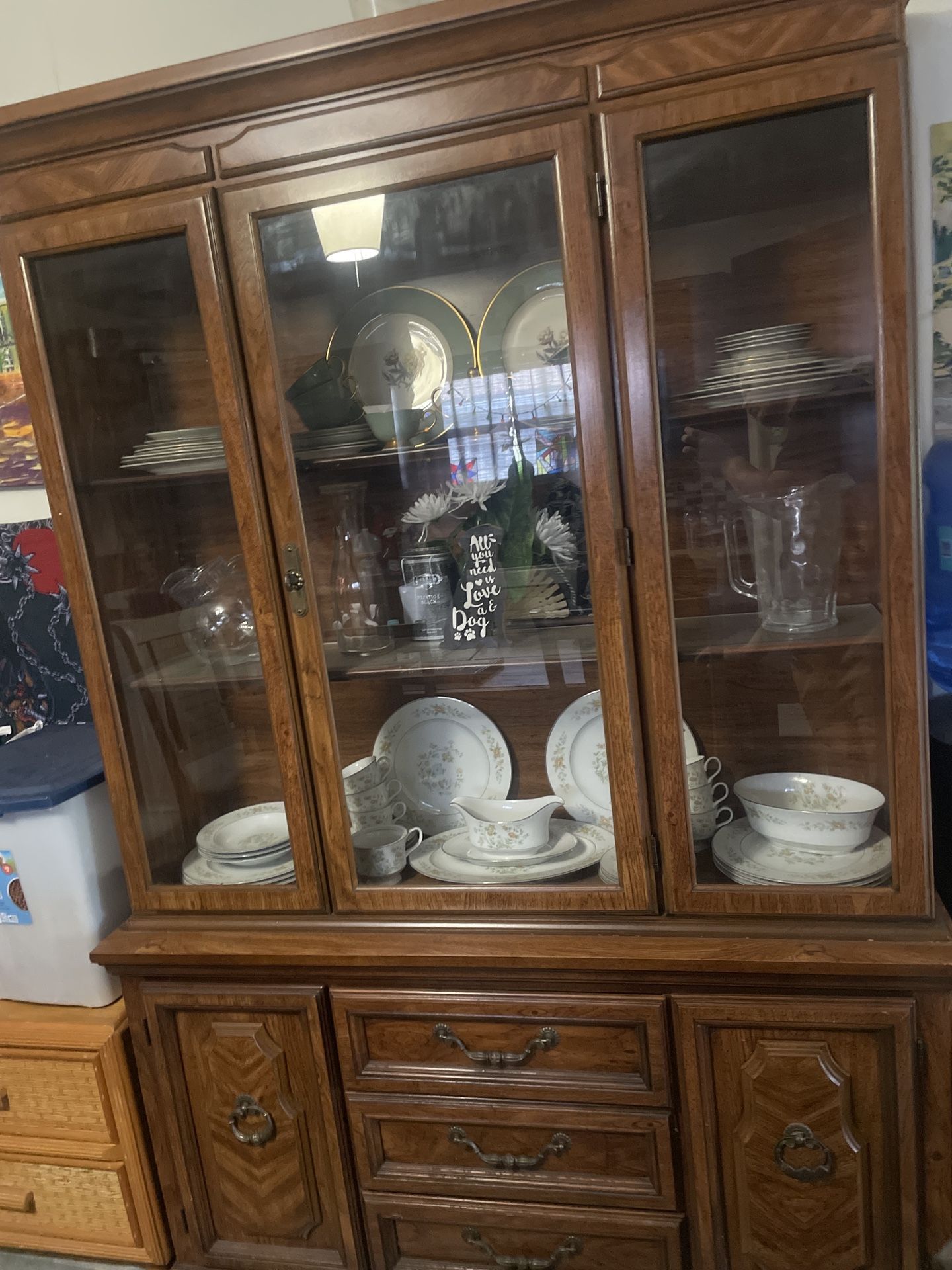 China Hut w/ Plates