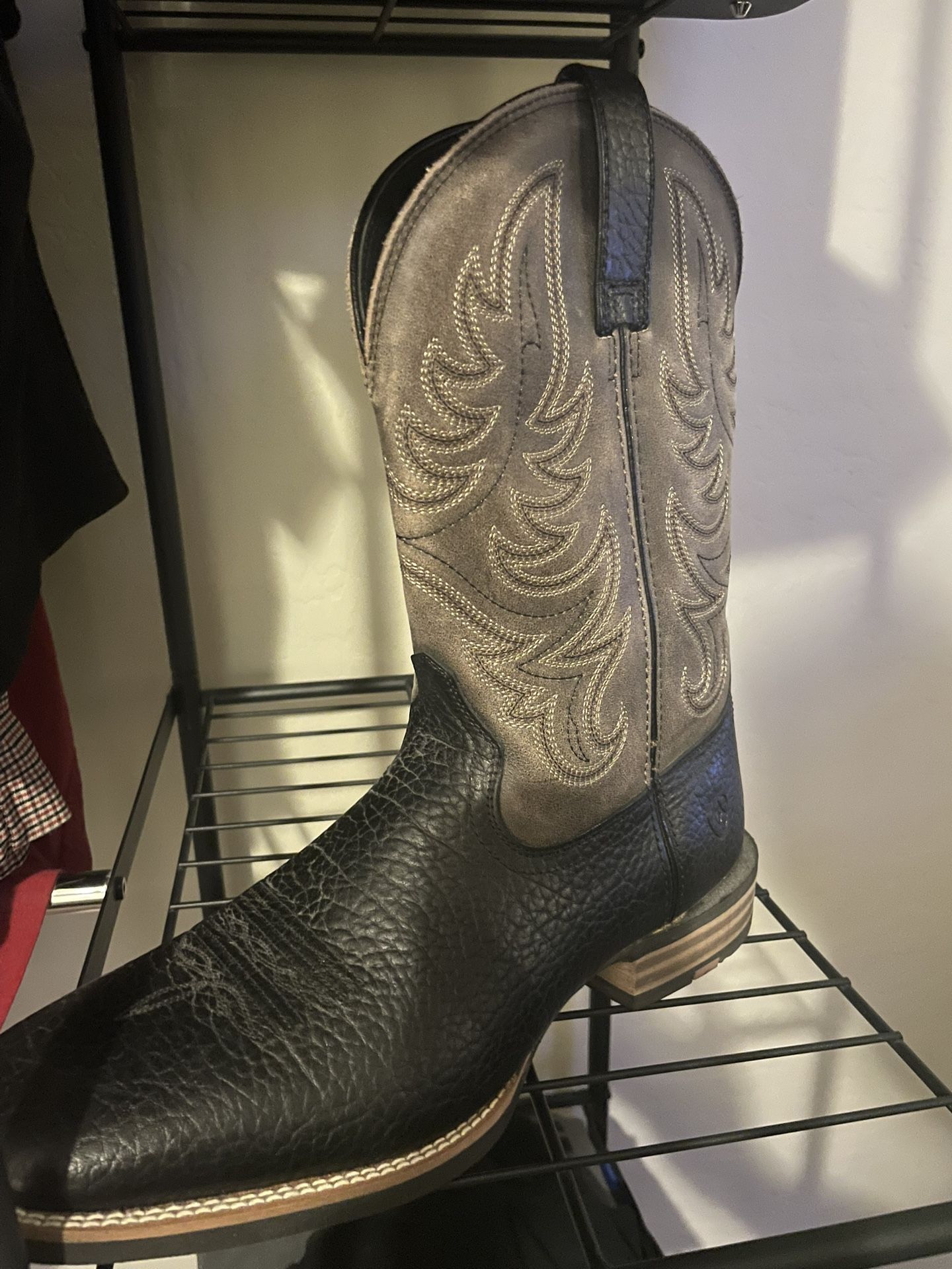 Men’s Ariat Cowboy Boots