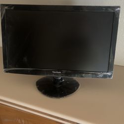 17” ViewSonic Monitors