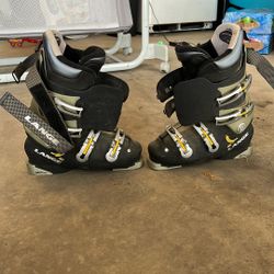 Ski Boots Lange Size 9 