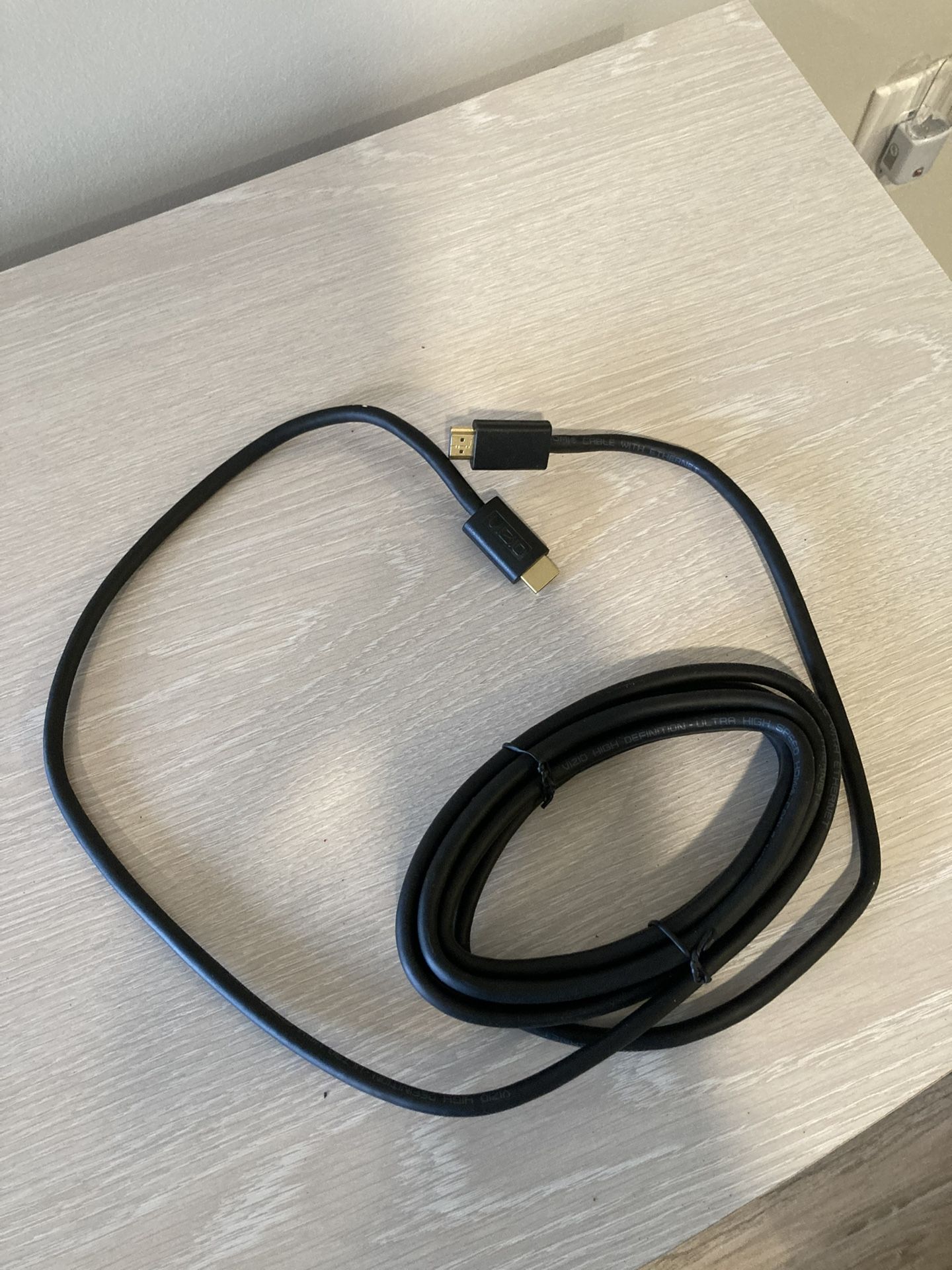 Vizio hdmi cord 6 feet- never used