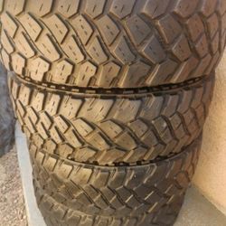 Set Of 4  255/75R17 