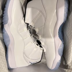 Jordan 11 Legend Blue Sz 10