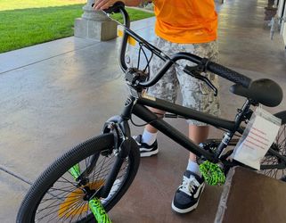 Black trick BMX bike 20”