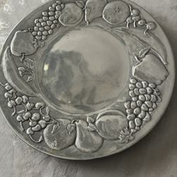 Wilton Armetale Round, Pewter Fruit Platter