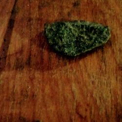 Mederiote Small  Weight On A Scale ( "  2.320  " ) Grams