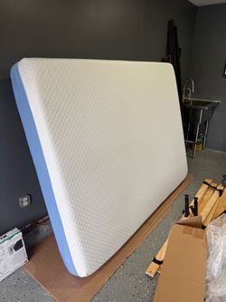 Zinus Queen Mattress