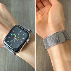 Apple Watch Series 6 - 40mm Stainless Steel 32 GB