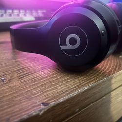Beats Solo 4